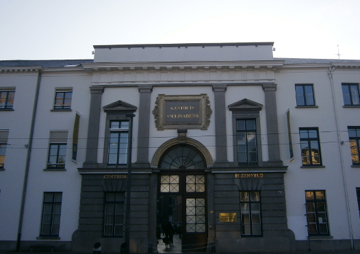 Az antwerpeni Kardiogenetikai Szimpóziumnak helyet adó Elzenveld épület