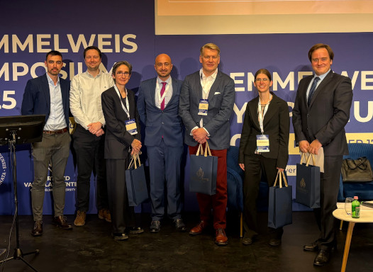 A vendgeladk s a Magyar Marfan Alaptvny tagjainak csoportkpe: Dr. Stengl Roland, Dr. gg Bence, Prof. Dr. Julie De Backer, Dr. Benke Klmn, Prof. Dr. Klaus Kallenbach, Dr. Janine Meienberg. Dr. Plos Mikls